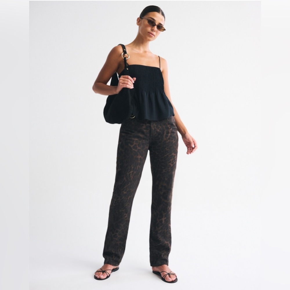 Abercrombie Mid Rise 90s Straight Leopard Print Jean